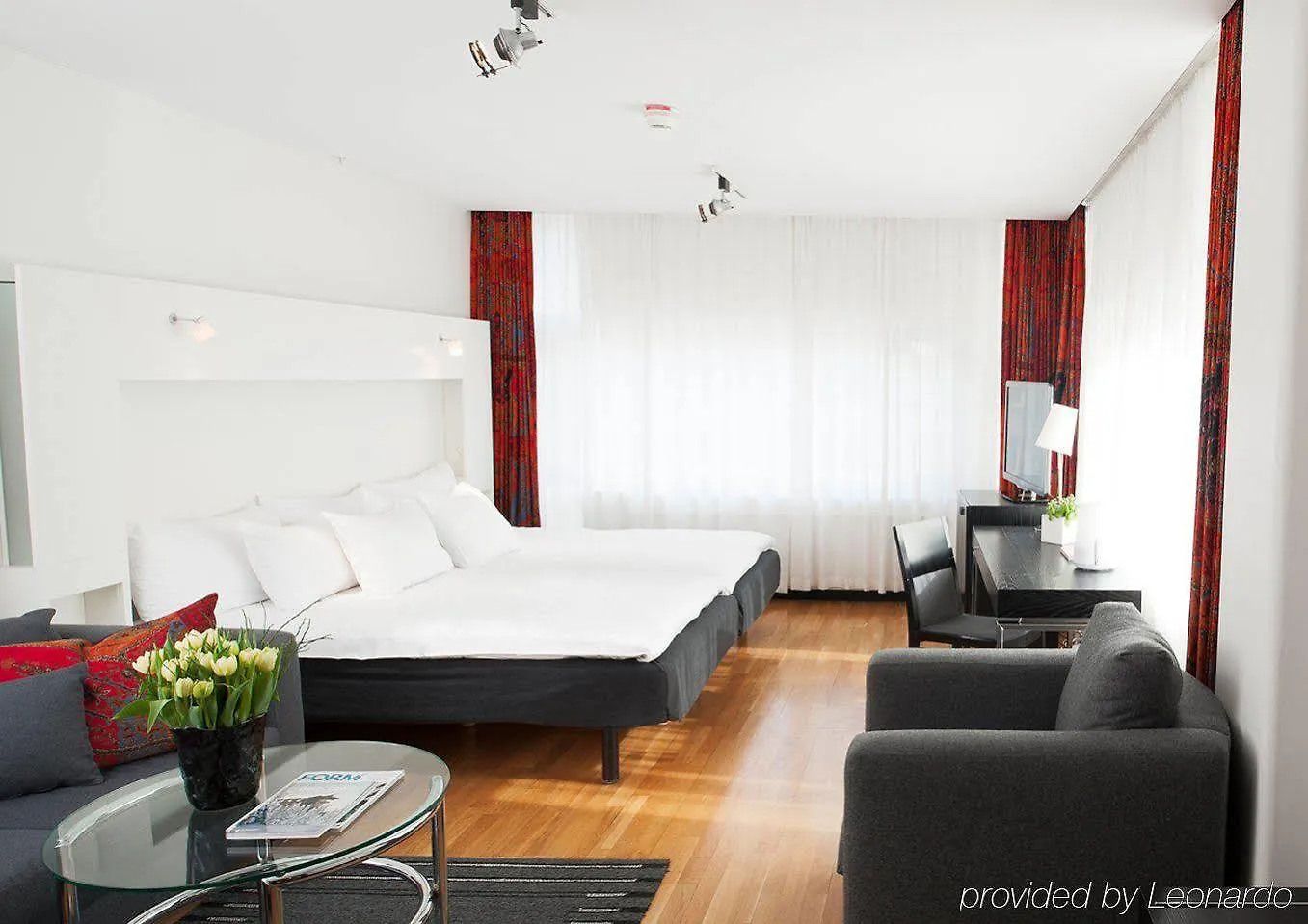 Nordic Light Hotel Stockholm 4*,